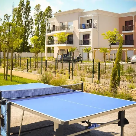 Adonis La Baule-1 *